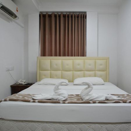 Saasha City Hotel Colombo Exteriör bild