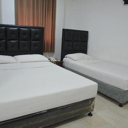 Saasha City Hotel Colombo Exteriör bild