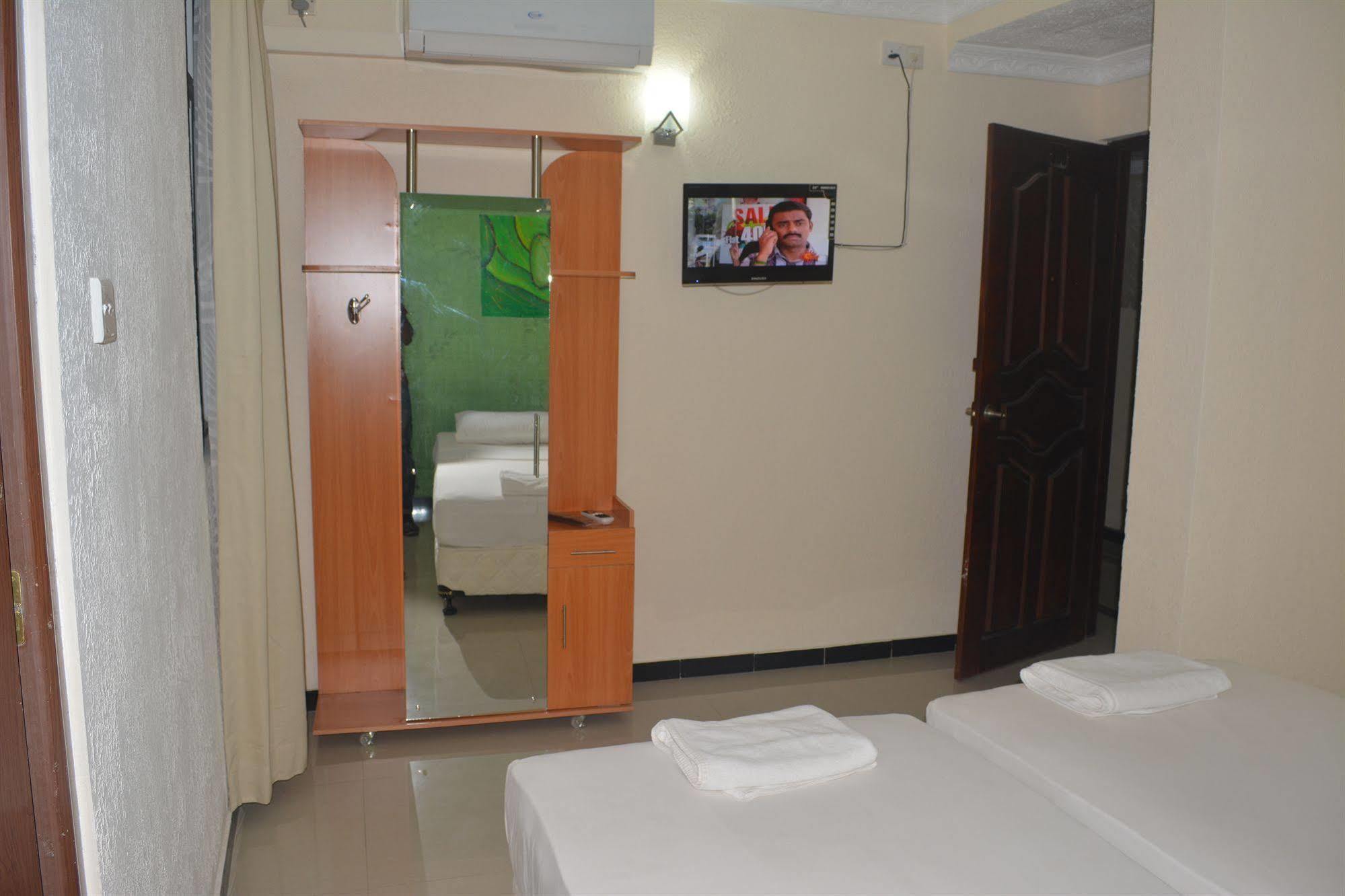 Saasha City Hotel Colombo Exteriör bild
