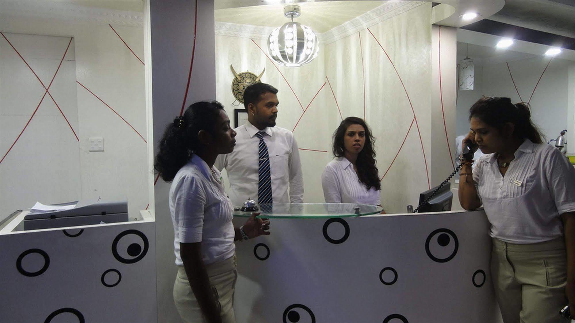 Saasha City Hotel Colombo Exteriör bild